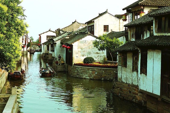 Private Luzhi Water Town Tour from Shanghai With Chinese Lunch - Image 2