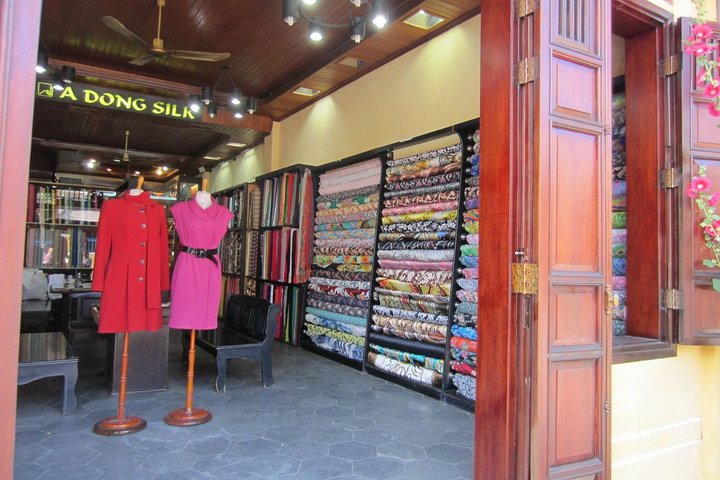 Private Shanghai City Day Tour with Best Highlights and Shopping  - Image 5