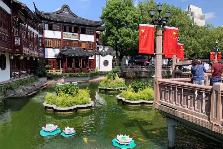 Private Shanghai city sightseeing of Bund ,Yuyuan Garden&River cruise - Image 3