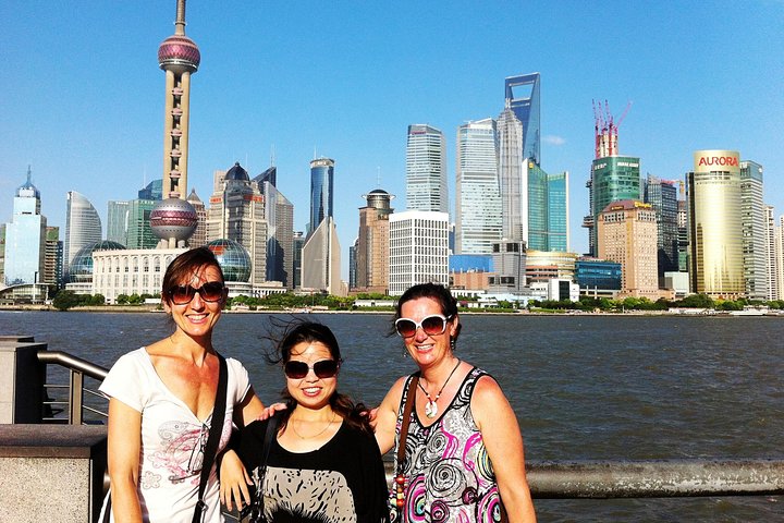 Private Shanghai Full Day City Tour with Old and New Highlights - Image 1