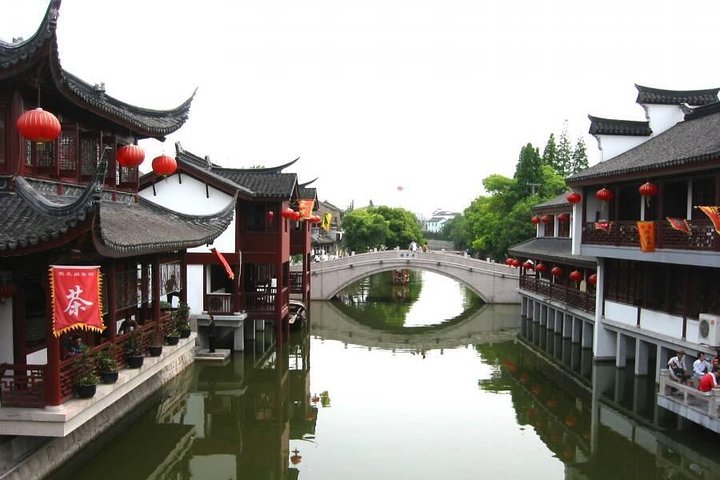 Private Shanghai Layover Tour to Qibao Water Town with Flexible City Highlights - Image 2