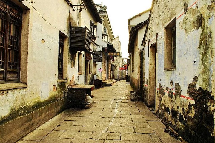 Private Zhouzhuang Water Town Tour from Shanghai With Chinese Lunch - Image 3