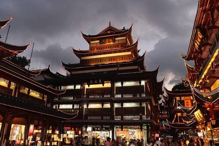 Shanghai 2 Days Private Trip - Enjoy Modern & Traditional Culture, Humanity - Image 1