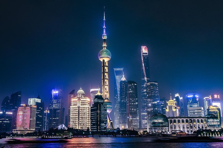 Shanghai Authentic Dinner and Night River Cruise with Rooftop Bar Hopping Option - Image 3