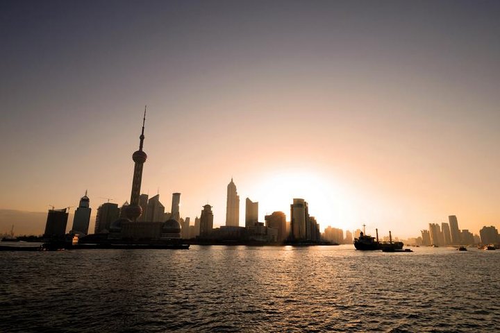 Shanghai Cruise Ports Private Arrival Transfer to Hotel in English Services - Image 1