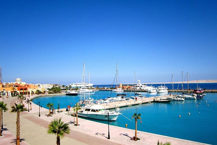 Amazing Giftun Island Snorkeling Trip in Hurghada - Image 4