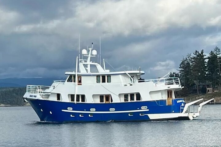 4 Course Dinner Cruise plus Eco Tour on Luxury Yacht in Sitka - Image 2