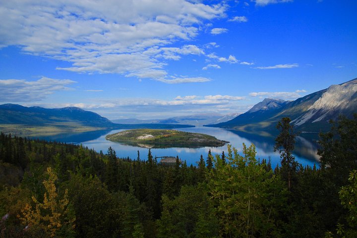 Private luxury shore excursion Skagway, AK to Emerald Lake, Yukon.  - Image 5