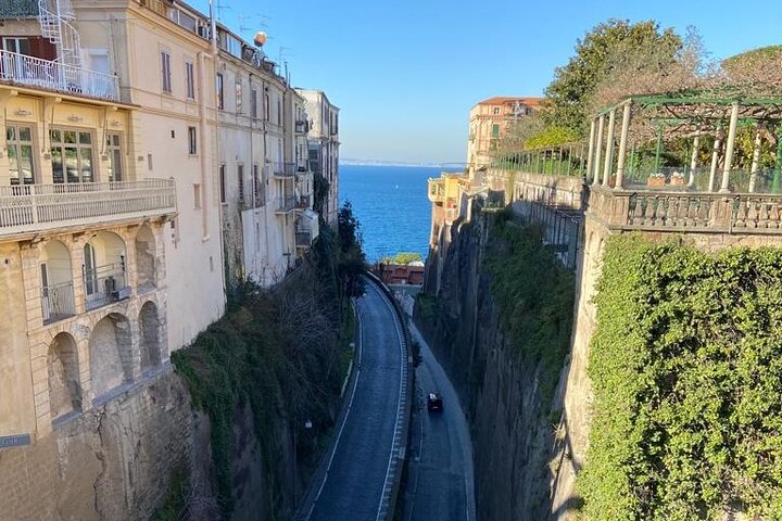 1-Day Tour to Visit the Wonderful Amalfi Coast - Image 5