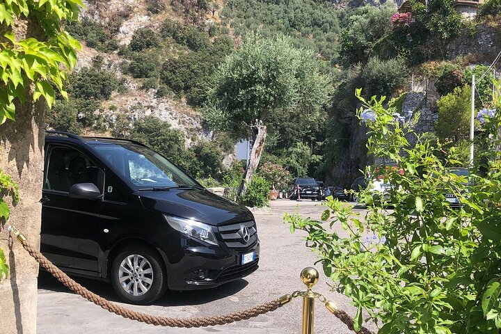 Amalfi Coast Private Day Tour with English speaking driver - Image 5