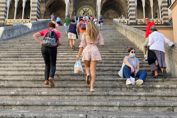 Amalfi Coast Private Day Tour with English speaking driver - Image 3