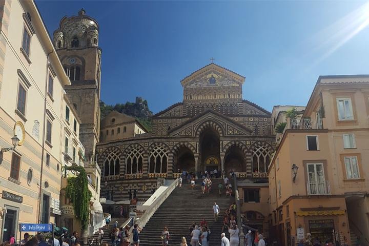 Amalfi Coast Tour From Sorrento - Image 2