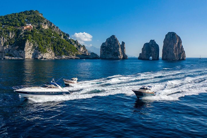 Capri at Sunset and its 4 famous Grottos: a Rainbow of Colors - Image 3