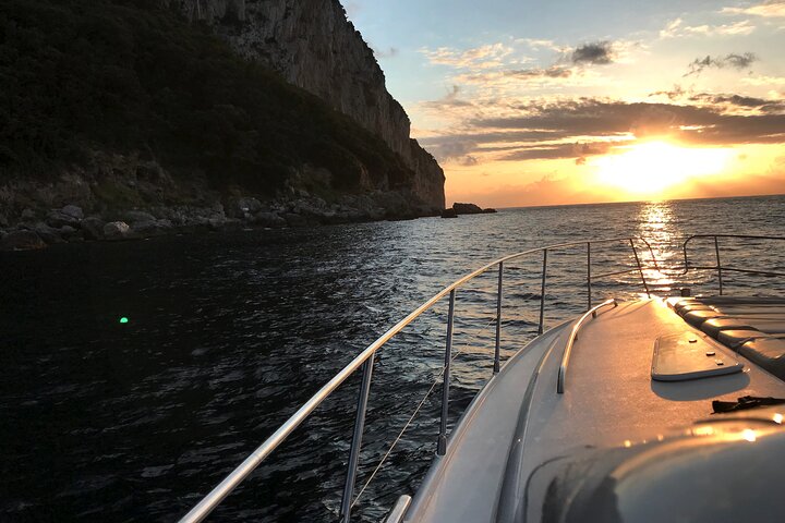 Capri at Sunset and its 4 famous Grottos: a Rainbow of Colors - Image 5