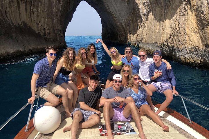 Capri day & night small group tour with aperitif - Image 4