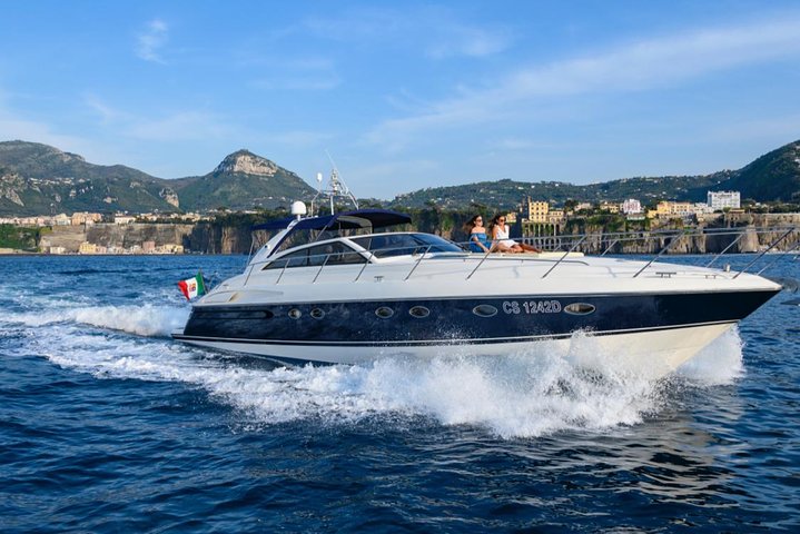 Capri Island Day Cruise - Image 2