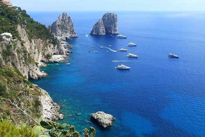 Exclusive Private Trip to Capri & Blue Grotto with a Top Guide - Image 1