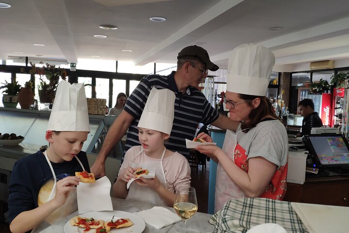 Food and Tasting Stress Free Tour on Sorrento's hills - Image 1