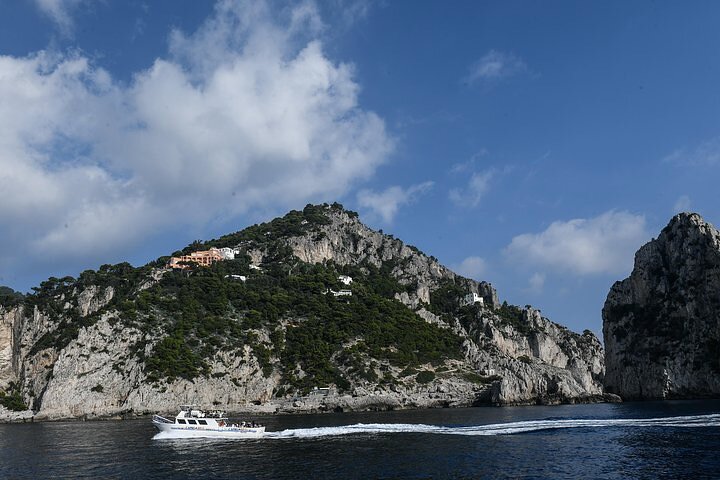 Full-Day Guided Boat Tour to Capri Island from Sorrento - Image 2