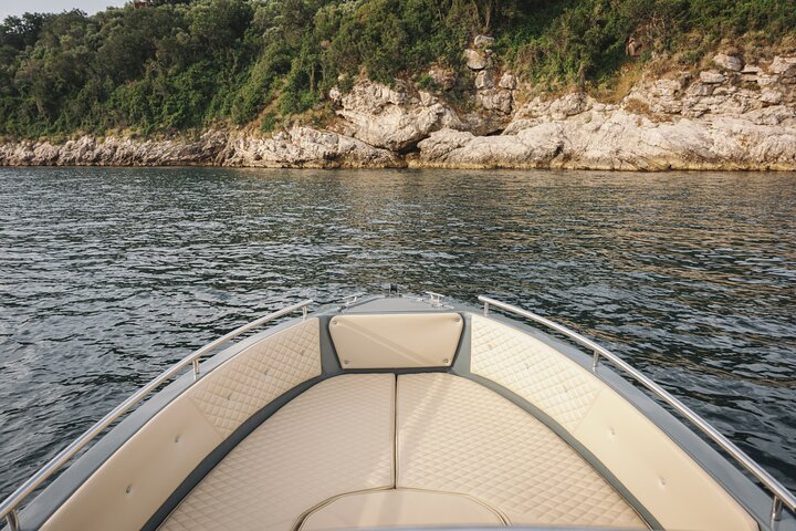Full Day Private Tour from Capri to Sorrento in a Speedboat - Image 5