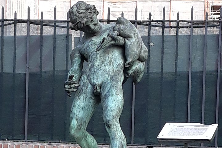 One Day Tour from Sorrento to Pompeii, Winery and Herculaneum - Image 1