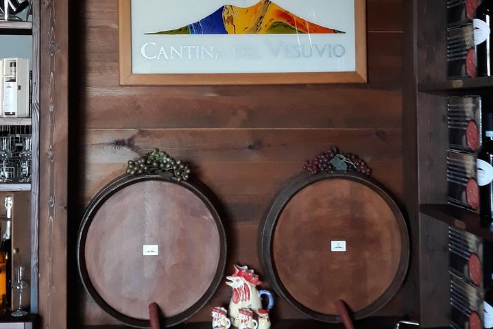 One Day Tour from Sorrento to Pompeii, Winery and Herculaneum - Image 2