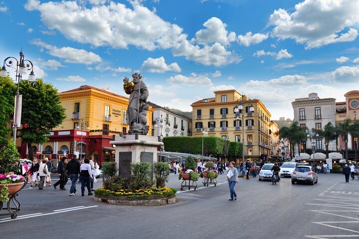 One Way Private Transfer from Sorrento to Naples (Airport-Train station-Hotel) - Image 4
