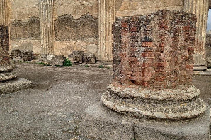 Pompeii and Amalfi Coast Private Day Trip - Image 2