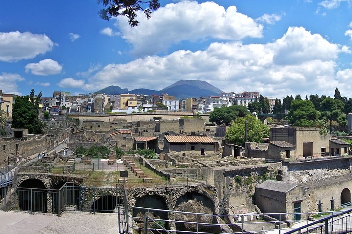 Pompeii, Herculaneum and Naples from Sorrento  - Image 5