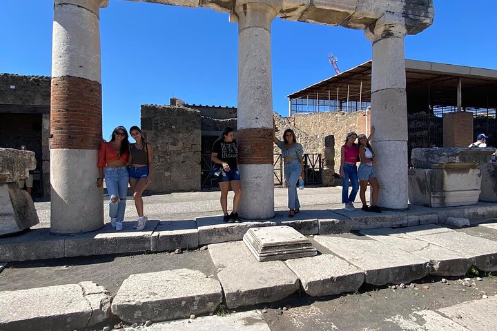 Pompeii, Herculaneum & Wine Tour, with Licensed Guide included - Image 2