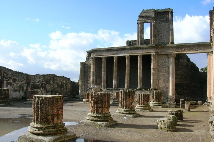 Pompeii Tour from Sorrento:learn about Roman Life tasting food of Ancient City - Image 4