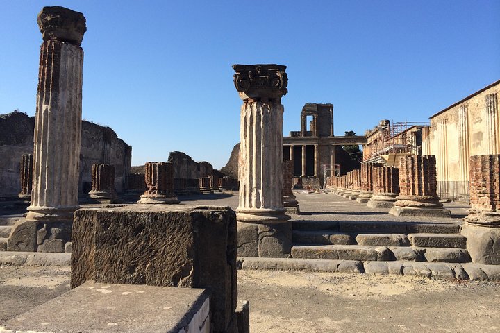 Pompeii-Vesuvius-Wine tour from Sorrento, licensed guide included - Image 1