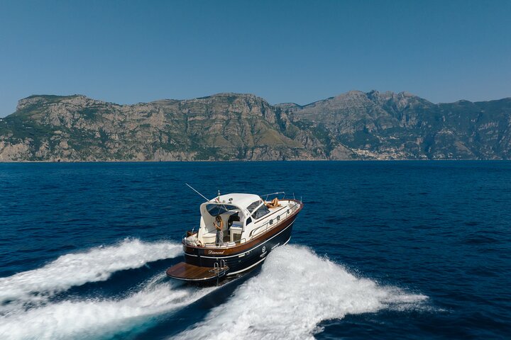 Private Amalfi coast tour with Apreamare 38ft DIAMOND - Image 2