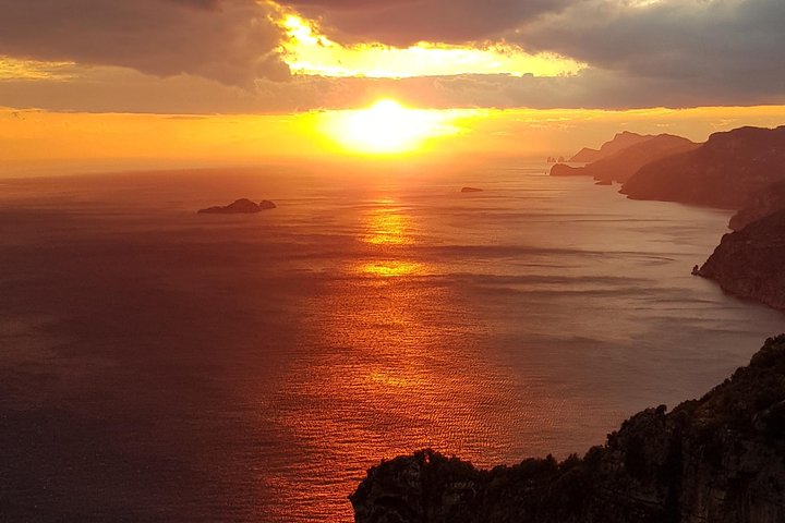 Private boat tour among the wonders of Capri and Positano - Image 3