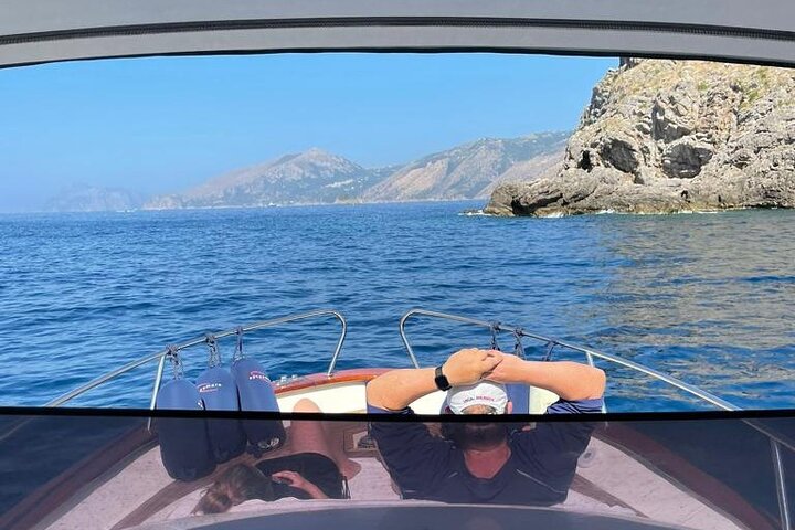 Private boat tour of the Amalfi Coast from Sorrento - Image 2