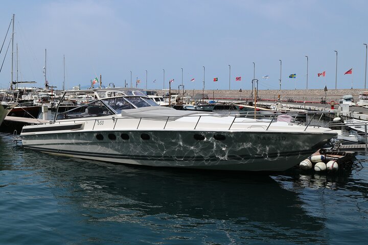 Private Day on a Luxury Yacht in the Gulf of Naples and Salerno - Image 4