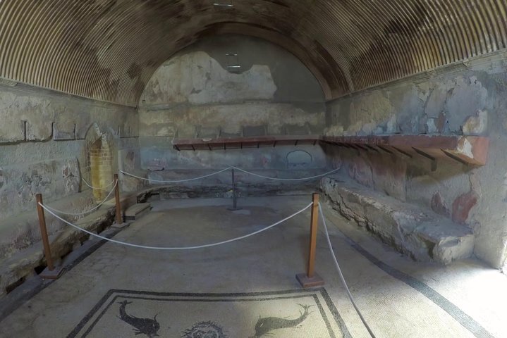 Private Pompeii and Herculaneum from SORRENTO - Image 4