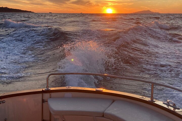 Private Sunset Boat Tour Sorrento on Classic "GOZZO" - Image 5