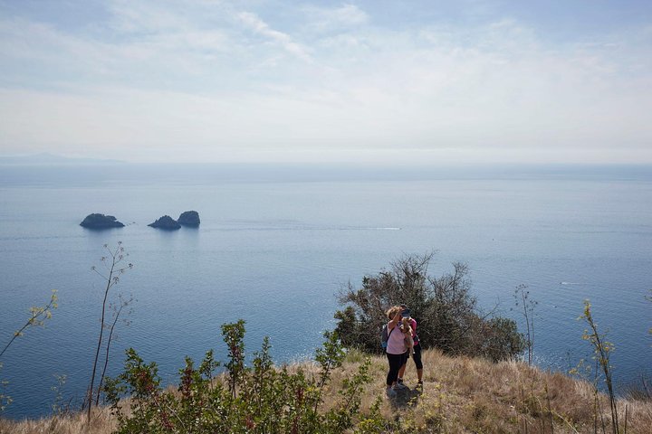 Private trekking on the Sirenuse Path - Image 3