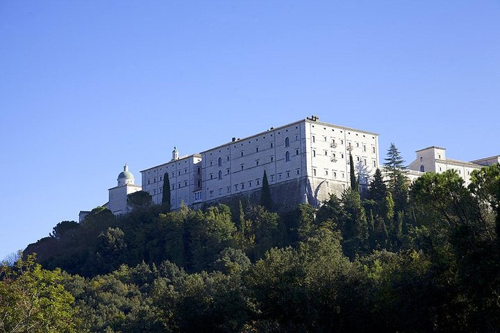 Royal Palace of Caserta and Monte Cassino Abbey - Image 1