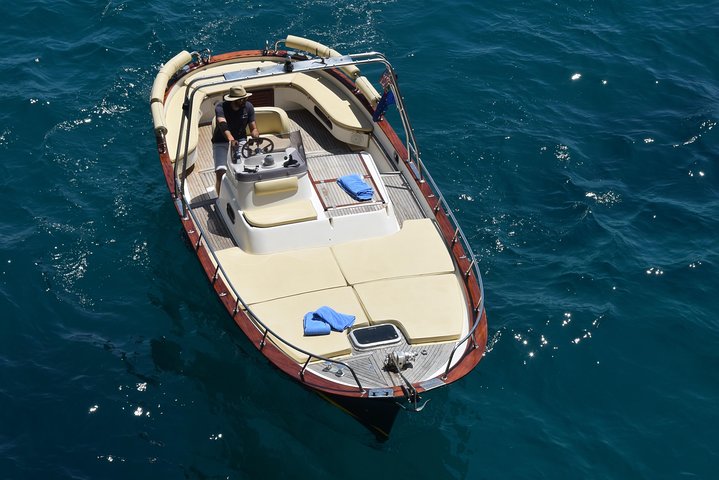 Sorrento: private boat tour to Capri & Positano in 1 day - Image 2