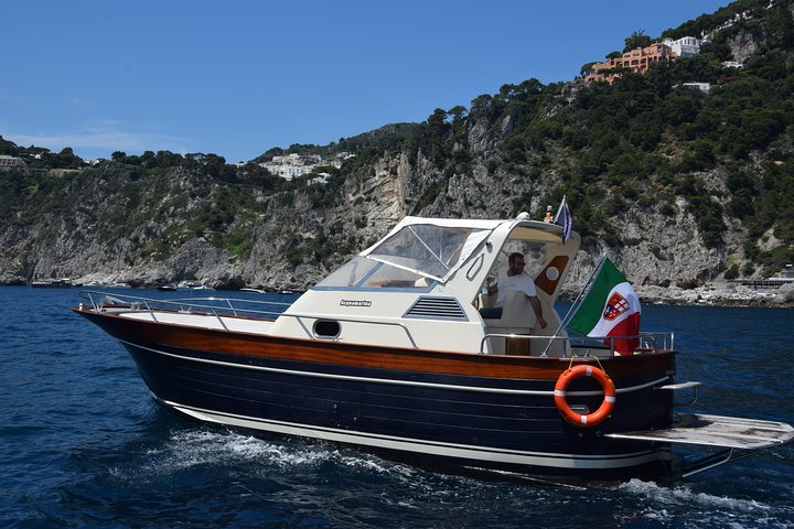 Sorrento: private boat tour to Capri & Positano in 1 day - Image 4