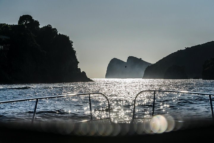 Sunrise Tour - Image 1