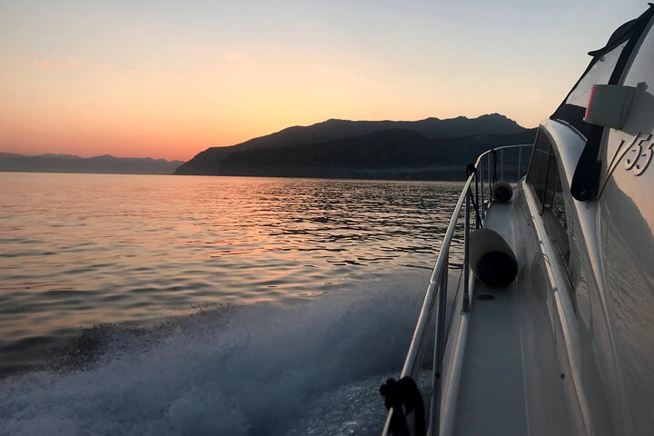 Sunrise Tour - Image 2