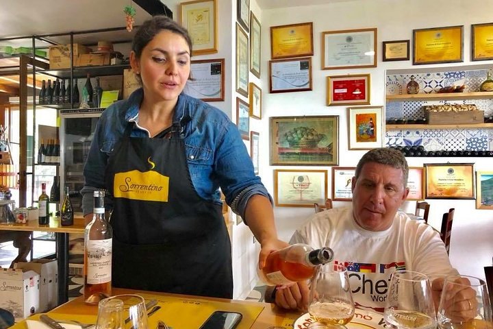 Transfer from Sorrento to Naples with wine tasting (1-8 PAX) - Image 2