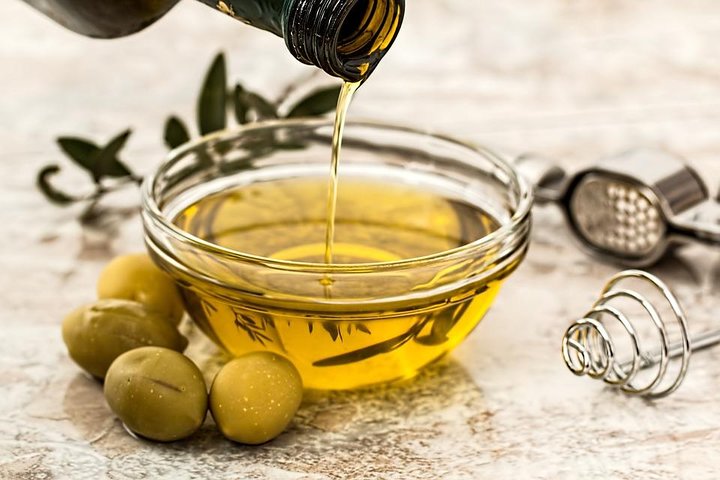 Transfer Naples to Sorrento with stop at Oil and Limoncello Tasting - Image 2