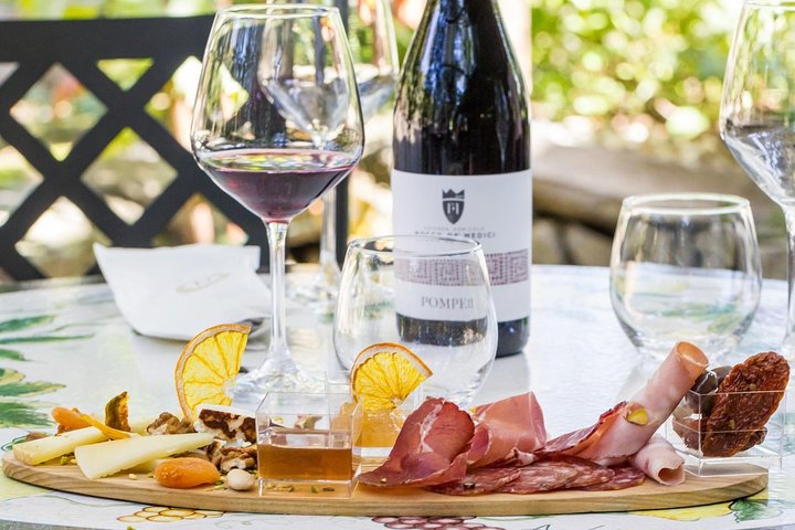 Vesuvius, Pompeii Ruins, experience vineyards and the winery tour with lunch. - Image 3