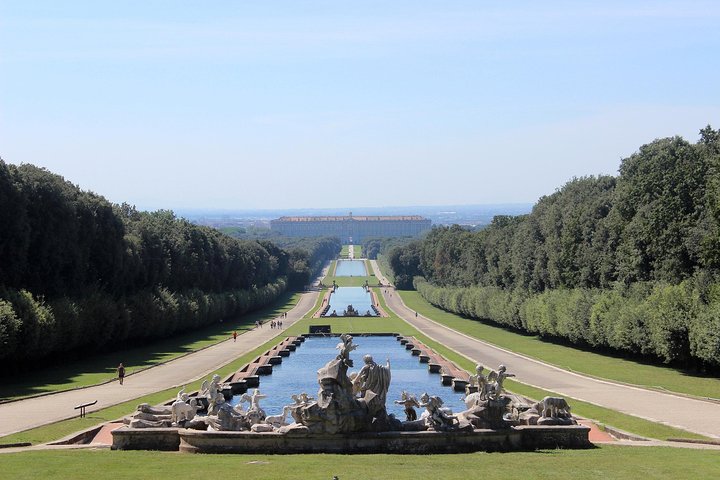 Visit the Royal Palace of Caserta - Image 4