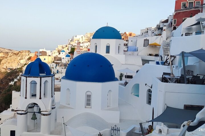 Beat The Crowds Oia Private Morning Tour - Image 4