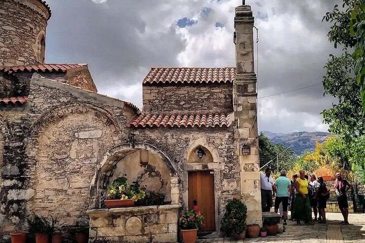 Cretan History & Foodies Safari - Image 1